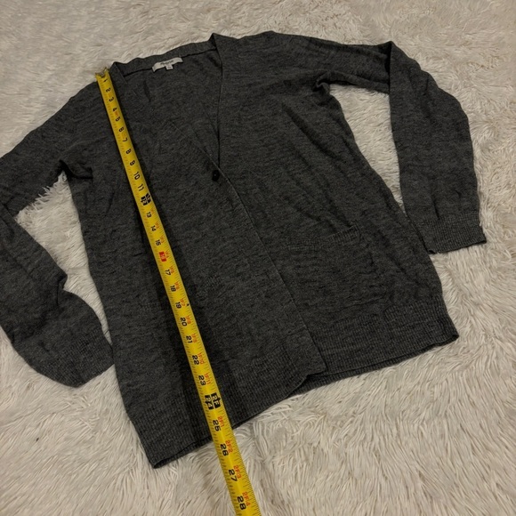 Madewell Heather Gray Button Down Cardigan with Pockets size small - Picture 4 of 10